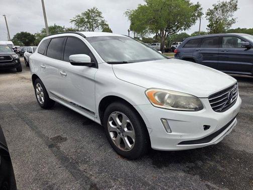 White 2016 Volvo XC60 T5 Drive-E