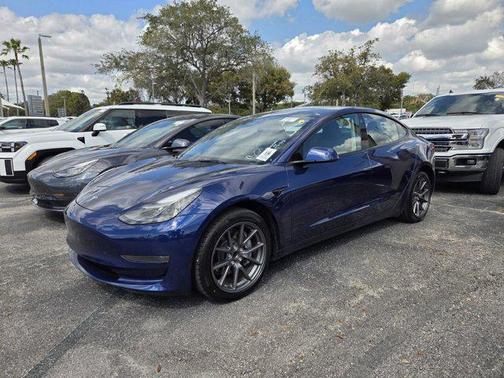 2023 Tesla Model 3 Standard Range