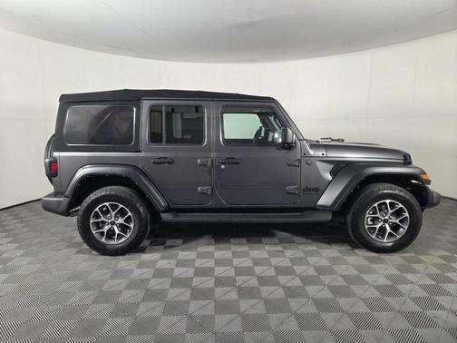 Granite Crystal Metallic Clearcoat 2024 Jeep Wrangler Sport S