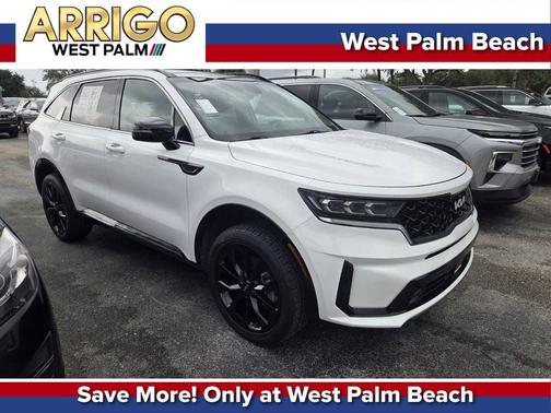 Glacial White Pearl 2022 Kia Sorento SX
