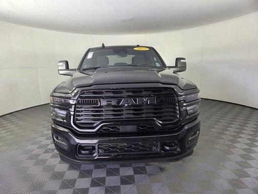 2025 RAM 2500 Big Horn Crew Cab 4x4 6'4' Box