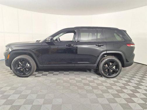 2025 Jeep Grand Cherokee Limited X
