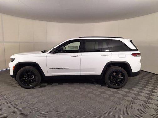 2025 Jeep Grand Cherokee Altitude