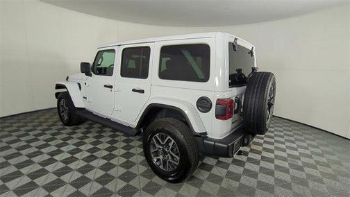 2025 Jeep Wrangler 4-Door Sahara 4x4
