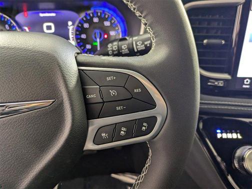 2025 Chrysler Pacifica L