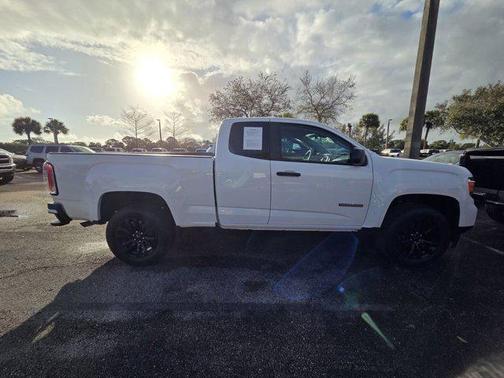 2022 GMC Canyon Elevation Standard