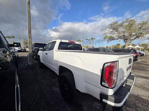 2022 GMC Canyon Elevation Standard