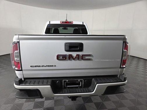 2022 GMC Canyon Elevation Standard