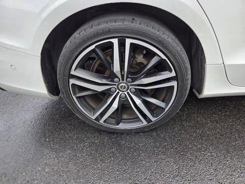 2020 Volvo V60 T5 R-Design