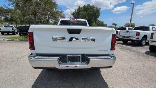 2025 RAM 2500 Tradesman Crew Cab 4x4 8' Box