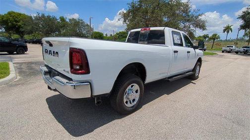 2025 RAM 2500 Tradesman Crew Cab 4x4 8' Box