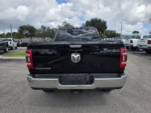 2021 RAM 2500 Laramie Crew Cab 4x4 6'4' Box