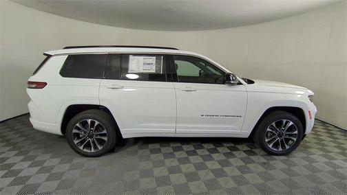 2025 Jeep Grand Cherokee Overland
