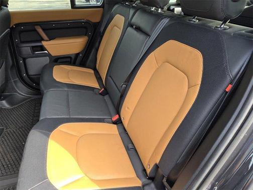2023 Land Rover Defender 110 X-Dynamic SE