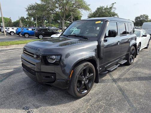 2023 Land Rover Defender 110 X-Dynamic SE