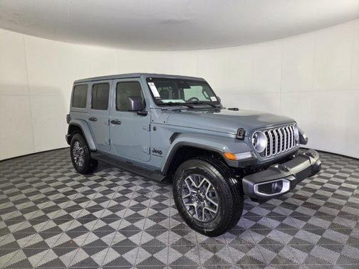Anvil Clearcoat 2026 Jeep Wrangler 4-Door Sahara 4x4