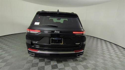 2025 Jeep Grand Cherokee Summit