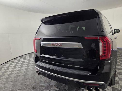 Onyx Black 2023 GMC Yukon XL Denali