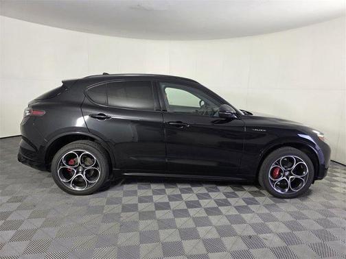 2024 Alfa Romeo Stelvio Veloce AWD