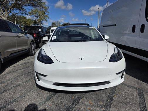 2023 Tesla Model 3 Standard Range
