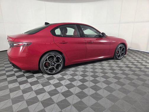 2024 Alfa Romeo Giulia Veloce AWD
