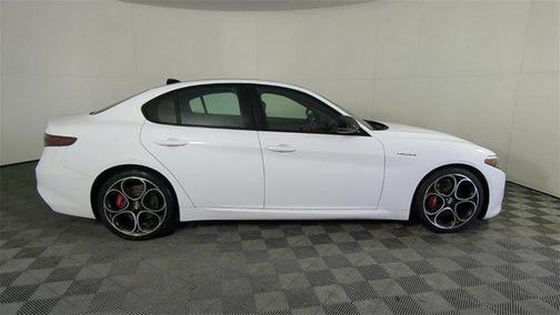 2024 Alfa Romeo Giulia Veloce RWD
