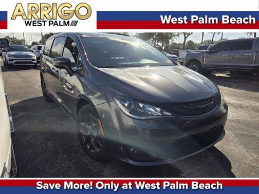 2020 Chrysler Pacifica Touring-L Plus
