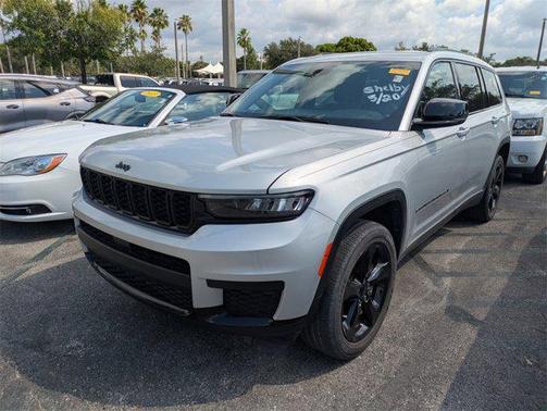 2022 Jeep Grand Cherokee L Altitude