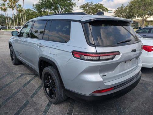 2022 Jeep Grand Cherokee L Altitude