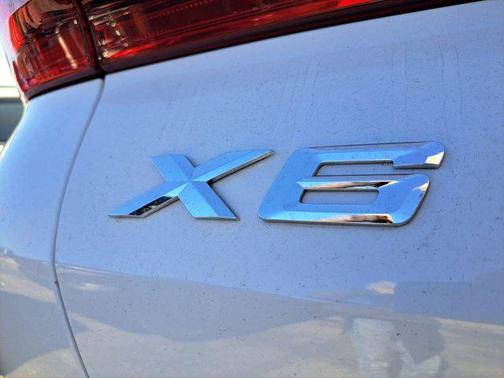 2020 BMW X6 sDrive40i