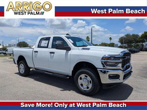 2025 RAM 2500 Tradesman Crew Cab 4x4 6'4' Box