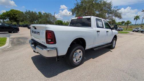 2025 RAM 2500 Tradesman Crew Cab 4x4 6'4' Box