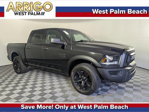 2024 RAM 1500 Classic Warlock Crew Cab 4x4 5'7' Box