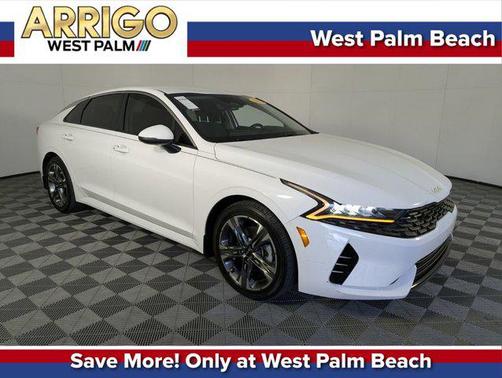 2022 Kia K5 LXS