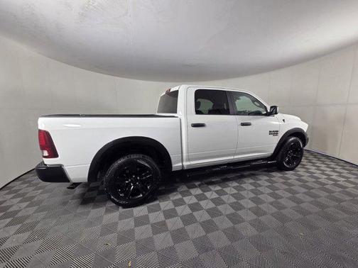 2024 RAM 1500 Classic Warlock Crew Cab 4x4 5'7' Box