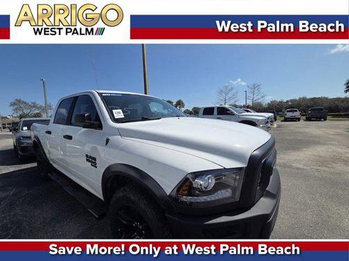 2024 RAM 1500 Classic Warlock Crew Cab 4x4 5'7' Box