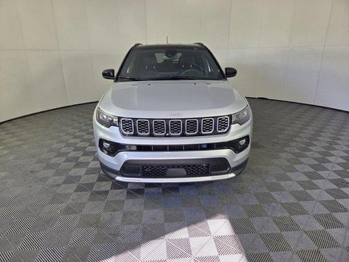 Silver Zynith Metallic Clearcoat 2025 Jeep Compass Limited