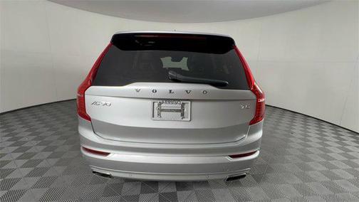 2021 Volvo XC90 T5 Momentum