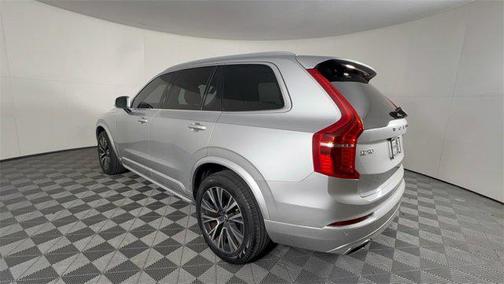 2021 Volvo XC90 T5 Momentum