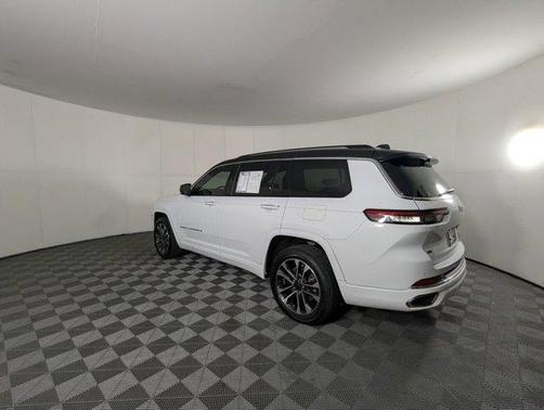 2022 Jeep Grand Cherokee L Overland
