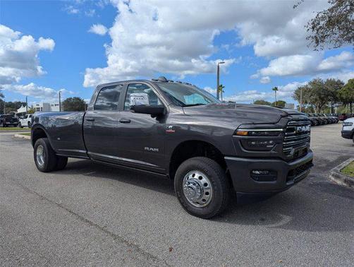 2026 RAM 3500 Laramie Crew Cab 4x4 8' Box