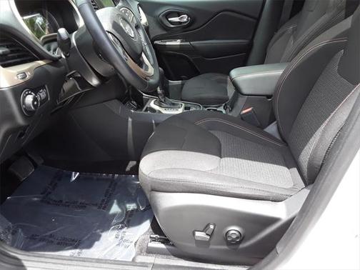 2017 Jeep Cherokee 75th Anniversary Edition FWD