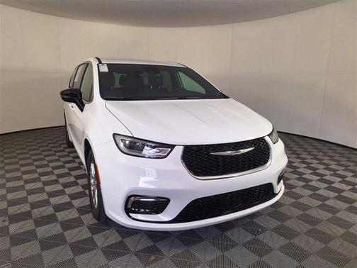2025 Chrysler Pacifica L