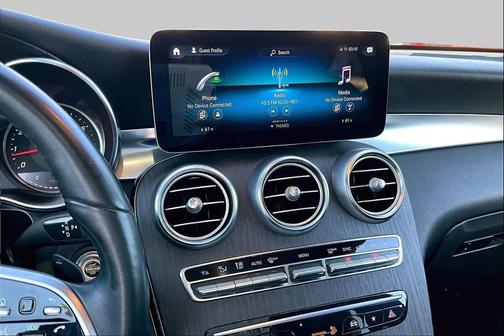 Selenite Grey Metallic 2022 Mercedes-Benz GLC 300 4MATIC