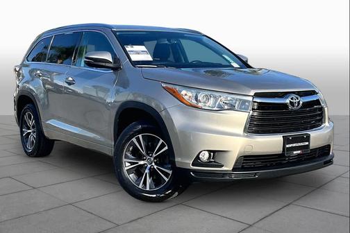 Creme Brulee Mica 2016 Toyota Highlander XLE