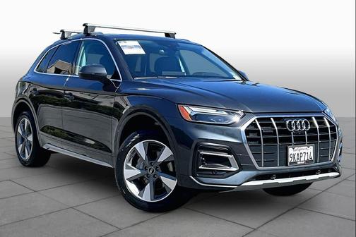 Manhattan Gray Metallic 2023 Audi Q5 40 Premium Plus