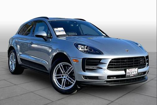 Dolomite Silver Metallic 2020 Porsche Macan Macan
