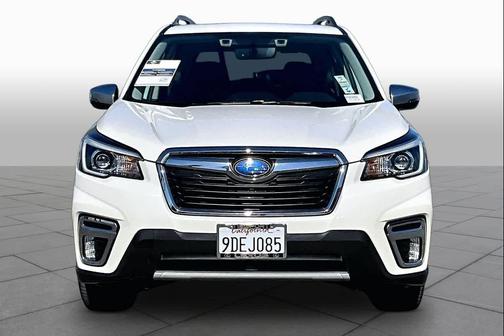 Crystal White Pearl 2019 Subaru Forester Touring