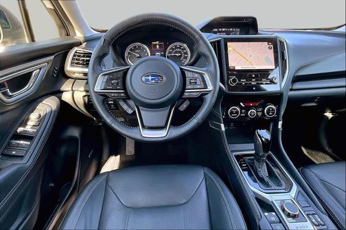 Crystal White Pearl 2019 Subaru Forester Touring