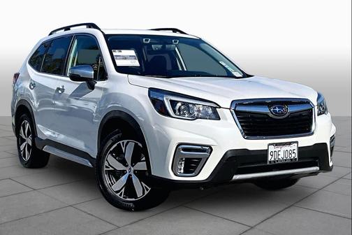 Crystal White Pearl 2019 Subaru Forester Touring